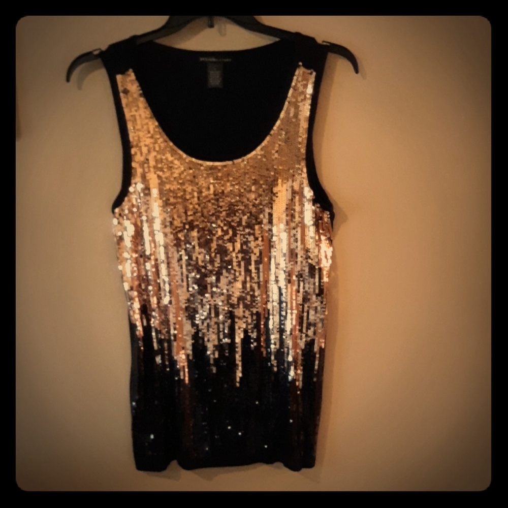 Sleeveless Gold sequined top